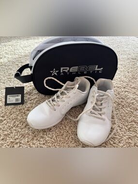 Rebel Rise II Athletic cheer shoes size 6.5 with Rebel Athletic Bag
